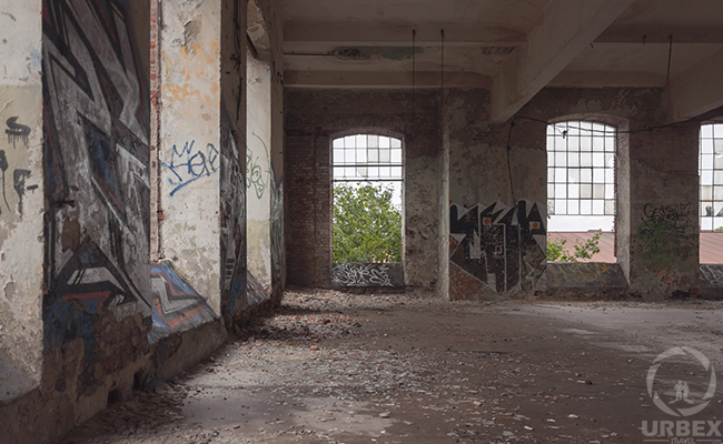Urban exploration Łódź feet graffiti in abandoned factory uniontex