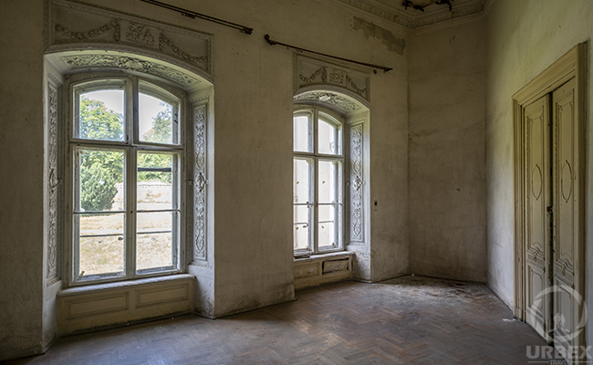 Exclusive Decay: Renaissance Mansion for Sale
